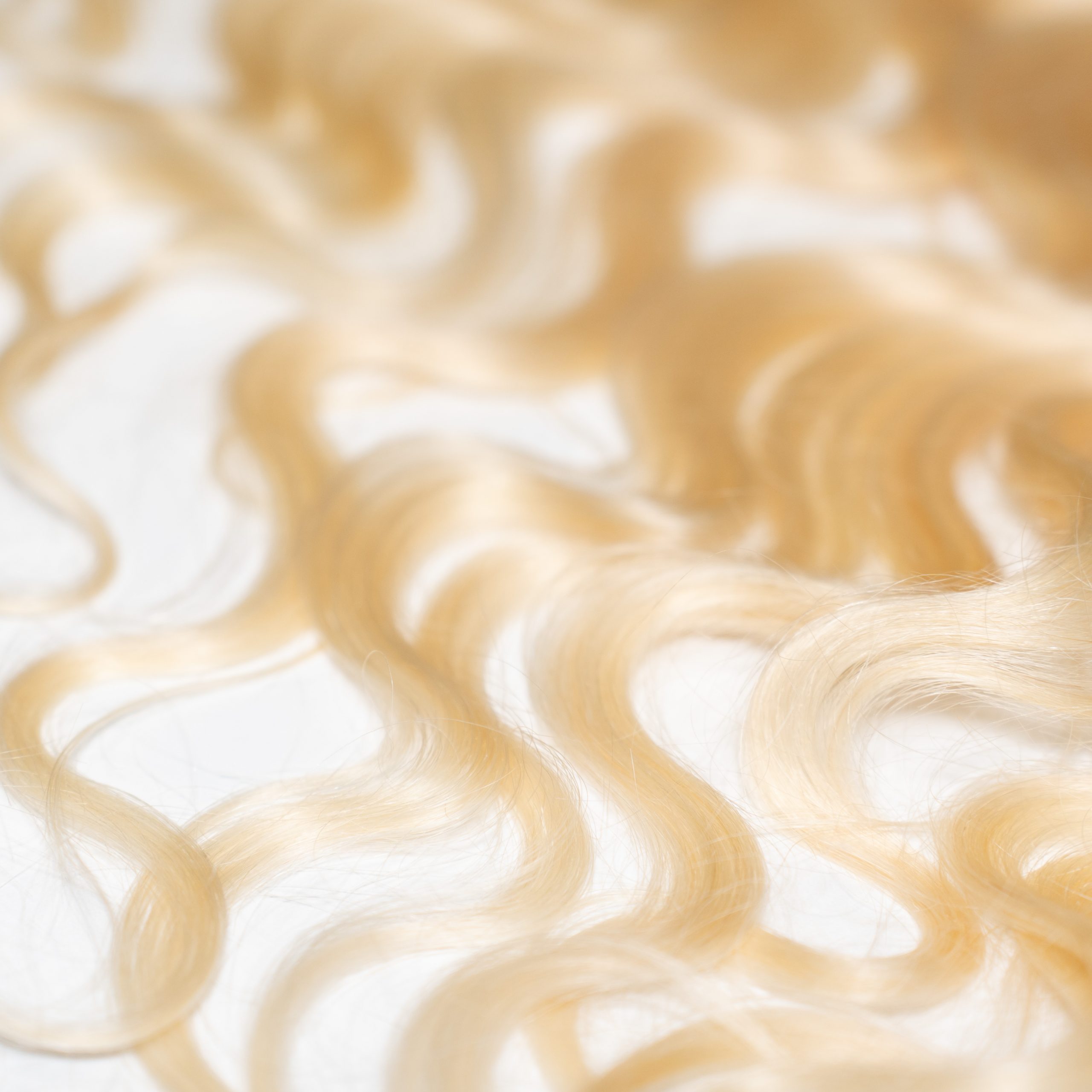 Lace Frontal Top Virgin Body Waves Blond (613)